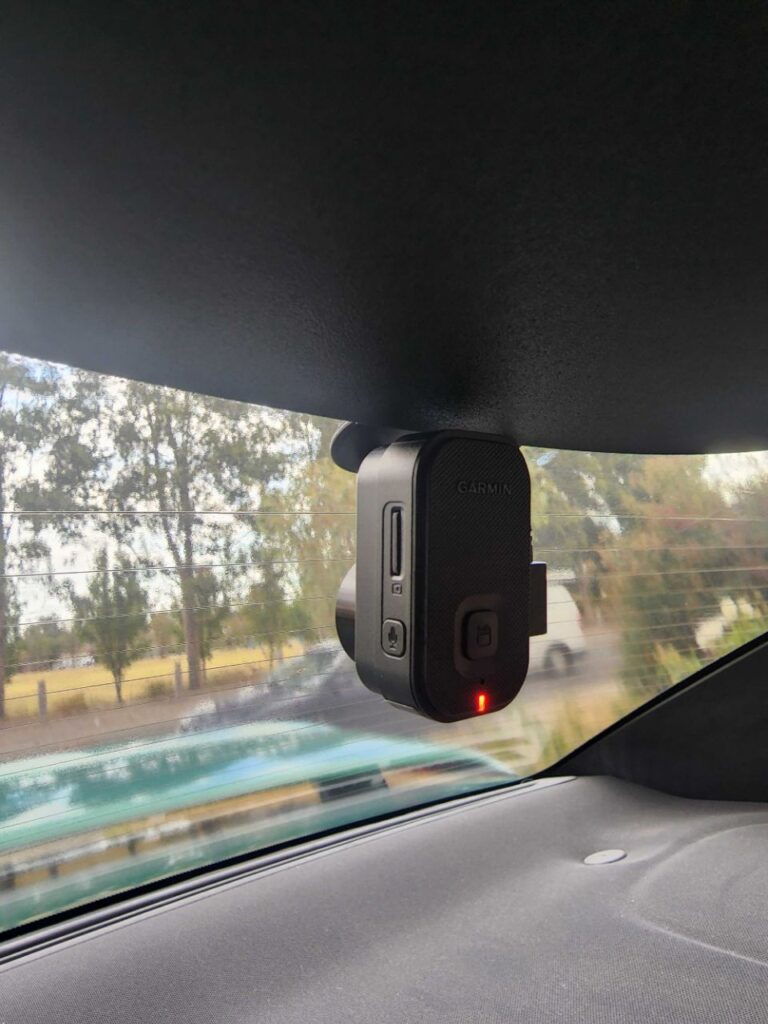 Garmin dash cam installation (2)