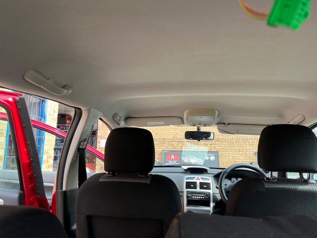 Peugeot 307-2007 headlining repair