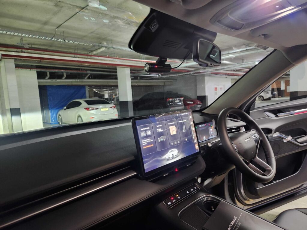 Drivevision 4K dashcam installation